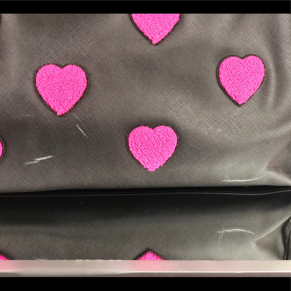 ❤️⚡️Betsy Johnson Heart Weekender Duffle Bag - Picture 8 of 8